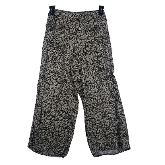 American Eagle Women's Pants Medium Leopard Print Wide Leg Cropped Casual Boho - Picture 1 of 5